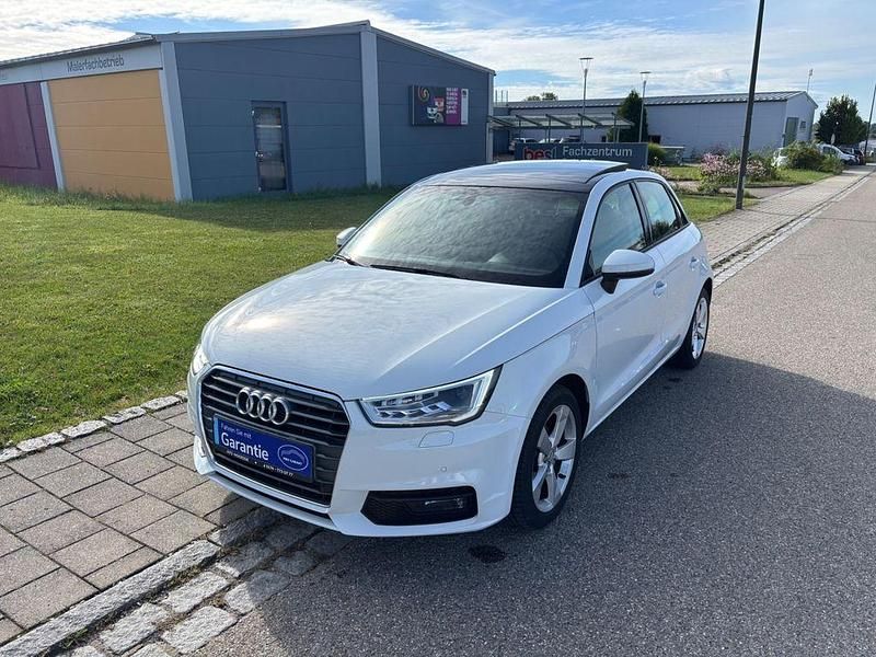 Weiß Gebraucht 2018 Audi A1 Sportback Sport Kleinwagen | 11.999 € (Guter Preis) - Bild 1/4