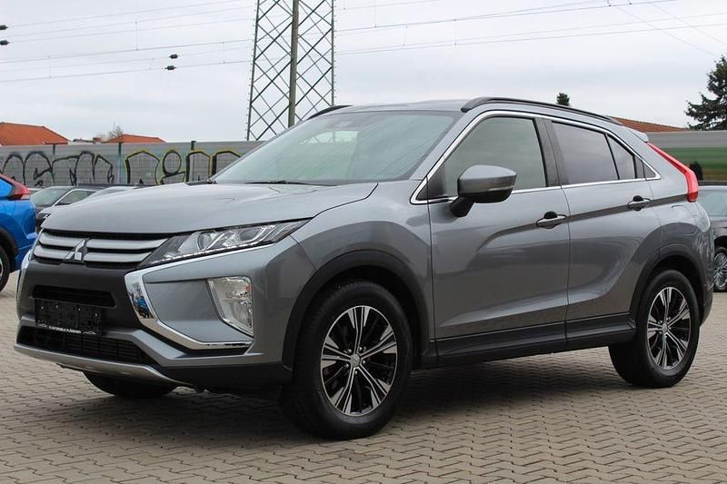 Gebraucht Mitsubishi Eclipse Cross Basis 163 PS (119 kW) 2019 Grau SUV