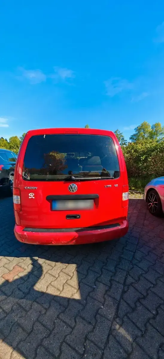 Gebraucht VW Caddy Life 102 PS (75 kW) 2011 Rot Van / Kleinbus