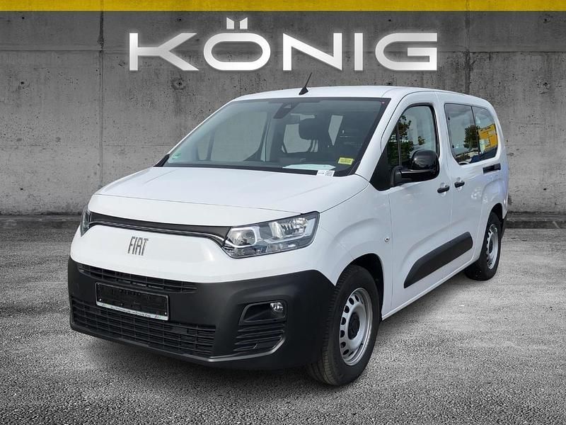 Weiß Gebraucht 2022 Fiat Doblò L2 50 kWh Van / Kleinbus | 27.497 € - Bild 1/4