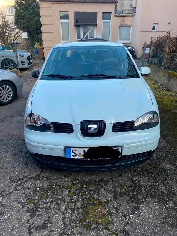 Weiß Gebraucht 2003 Seat Arosa Kleinwagen | 1.250 € - Bild 1/4