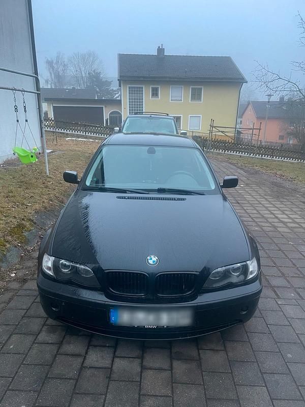 Gebraucht BMW 318 150 PS (110 kW) 2002 Schwarz Limousine