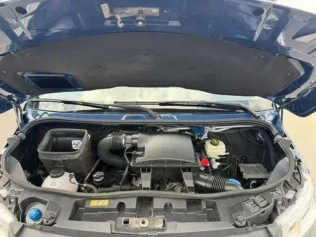 Używany Mercedes Sprinter 190 KM (139 kW) 2022 Niebieski Van