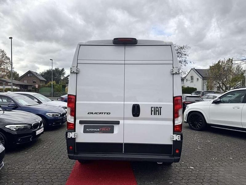 Gebraucht Fiat Ducato 140 PS (102 kW) 2024 Weiß Van
