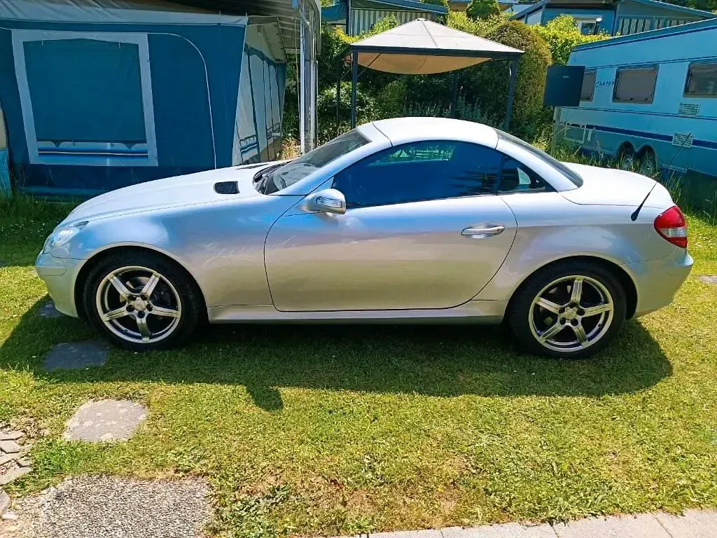 Gebraucht Mercedes SLK200 163 PS (119 kW) 2005 Silber Cabrio