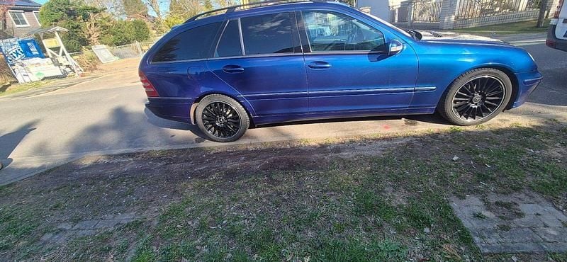 Gebraucht Mercedes C270 178 PS (130 kW) 2003 Blau Kombi