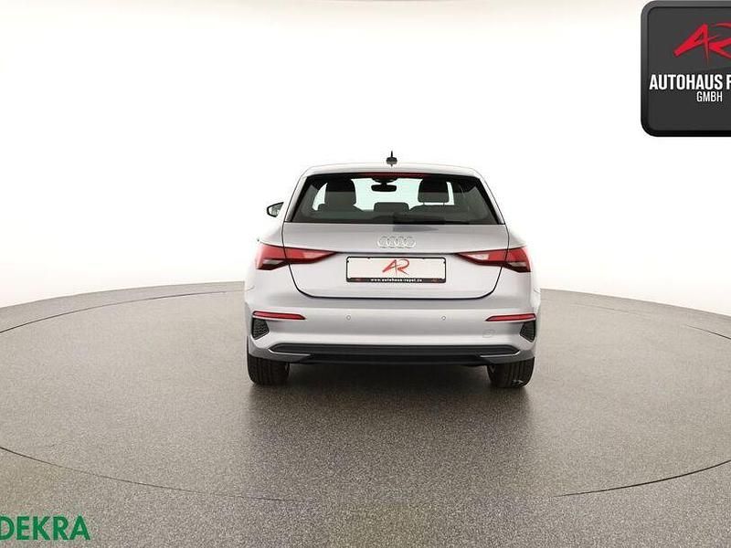 Gebraucht Audi A3 Ambiente 204 PS (150 kW) 2023 Florettsilber Limousine