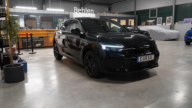 Gebraucht Opel Corsa 136 PS (100 kW) 2025 Schwarz Limousine