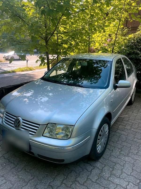 Occasion VW Bora 115 ch (84 kW) 2004 Gris Berline