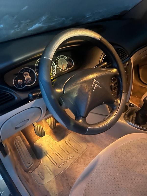 Gebraucht Citroën C5 75 PS (55 kW) 2006 Gold Limousine