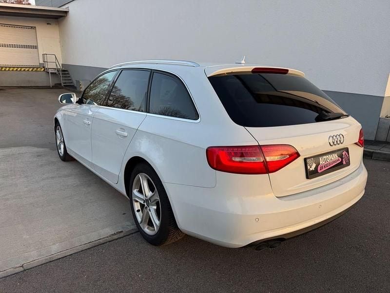 Gebraucht Audi A4 Ambition 143 PS (105 kW) 2012 Weiß Kombi