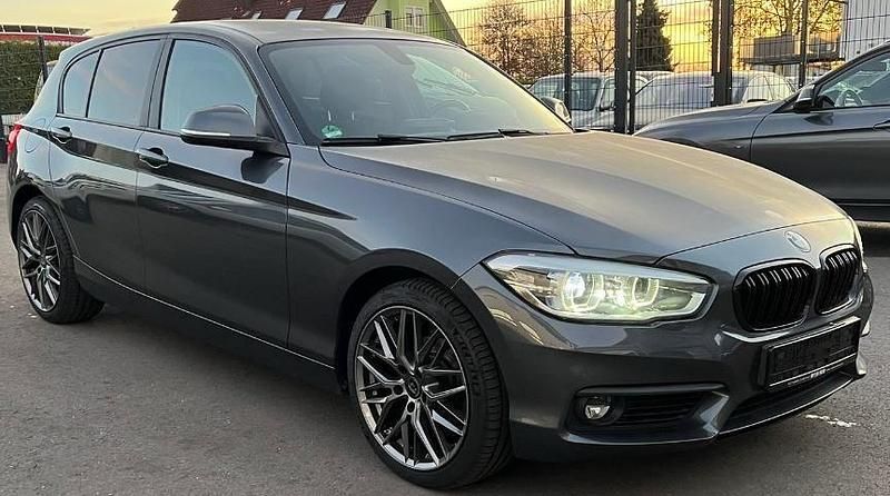 Gebraucht BMW 118 Advantage 136 PS (100 kW) 2018 Grau Kleinwagen