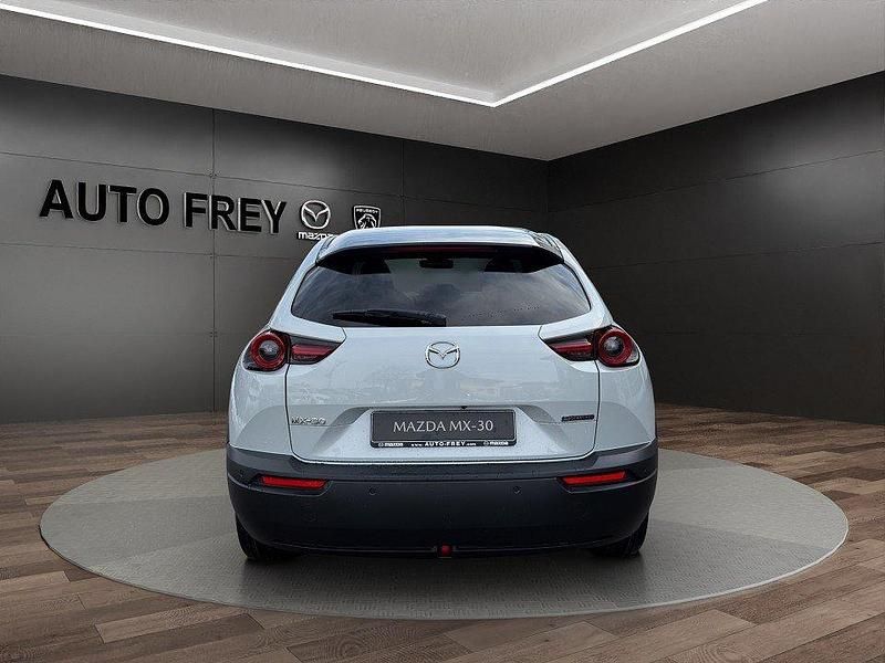 Gebraucht Mazda MX30 Makoto 106 kW (145 PS) 2023 Ceramic white SUV