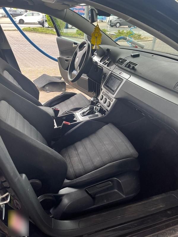 Gebraucht VW Passat 122 PS (89 kW) 2009 Kombi