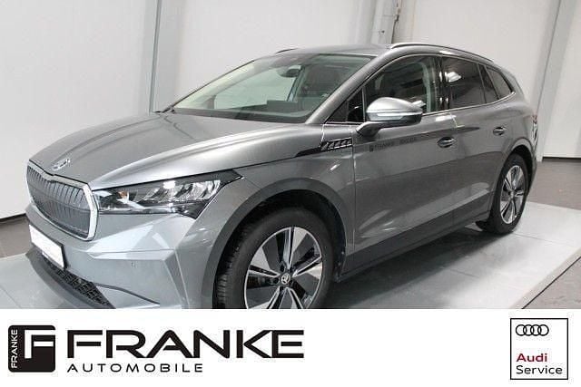 Grau Gebraucht 2024 Skoda Enyaq iV Loft SUV | 31.590 € (Guter Preis) - Bild 1/4
