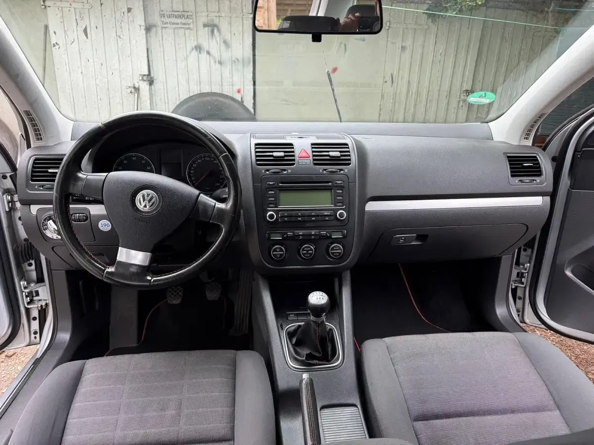 Gebraucht VW Golf V 116 PS (85 kW) 2006 Silber Kleinwagen