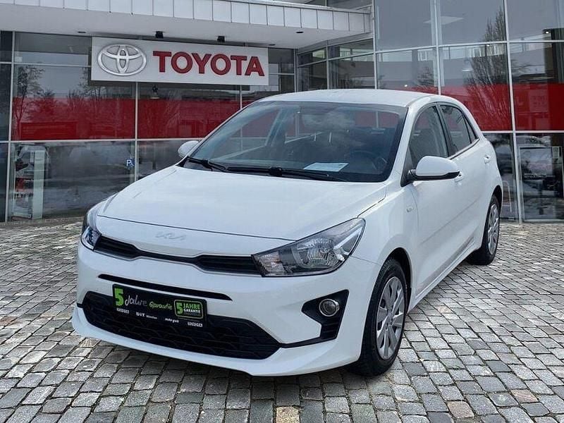 Gebraucht Kia Rio GT-Line 101 PS (74 kW) 2022 (ud) clear white s Limousine