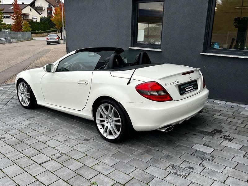 Gebraucht Mercedes SLK280 231 PS (169 kW) 2008 Weiß Cabrio