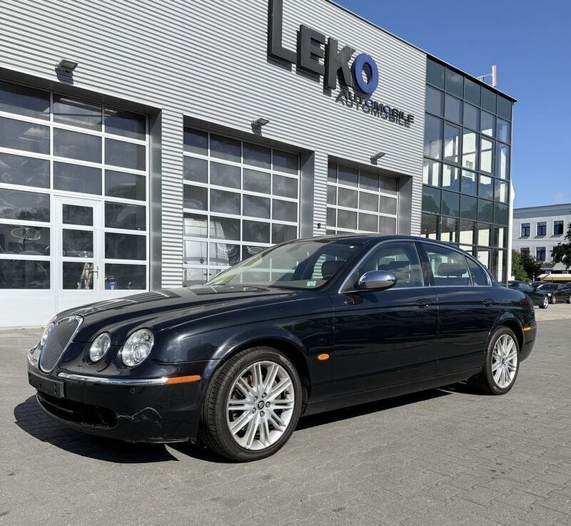 Schwarz Gebraucht 2006 Jaguar S-Type Executive Limousine | 4.500 € (Etwas zu teuer) - Bild 1/4