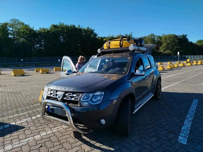 Gebraucht Dacia Duster 115 PS (84 kW) 2017 Grau SUV