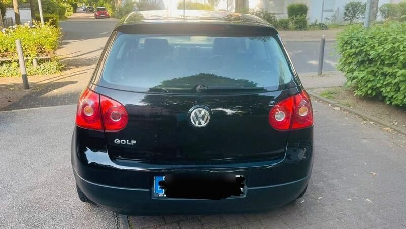 Schwarz Gebraucht 2004 VW Golf V Coupé | 899 € (Guter Preis) - Bild 1/4