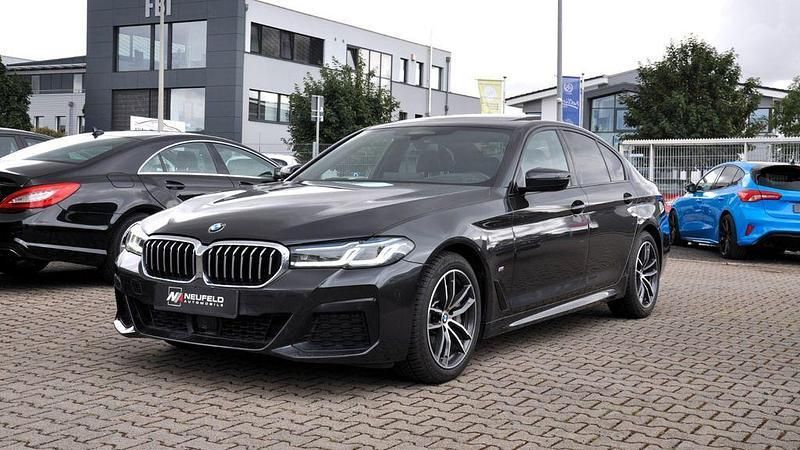 Grau Gebraucht 2023 BMW 530 M Sport Limousine | 42.500 € (Fairer Preis) - Bild 1/4