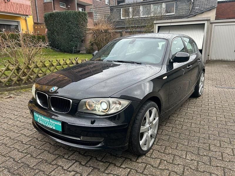 Gebraucht BMW 118 Sport Line 143 PS (105 kW) 2011 Schwarz Kleinwagen