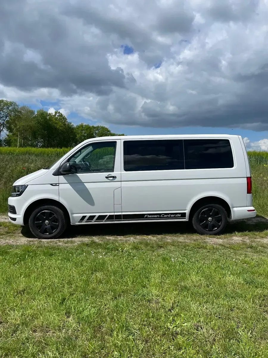 Gebraucht VW Multivan 150 PS (110 kW) 2018 Weiß Van / Kleinbus
