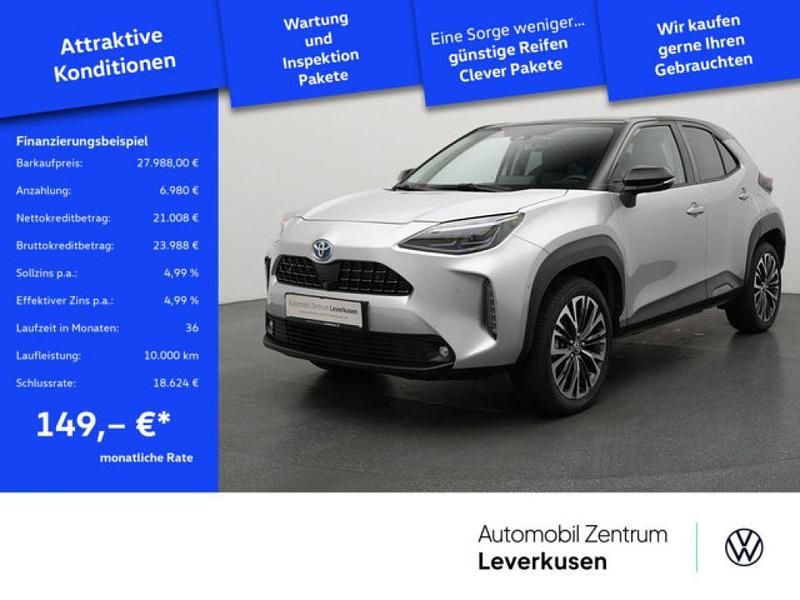 Silber (metallic) Gebraucht 2022 Toyota Yaris Hybrid SUV | 27.988 € (Teuer) - Bild 1/4
