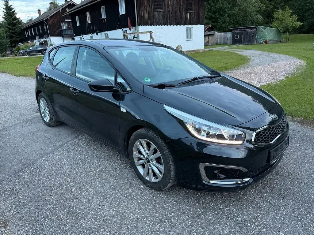 Gebraucht Kia Ceed Edition 7 99 PS (72 kW) 2018 Schwarz Kleinwagen