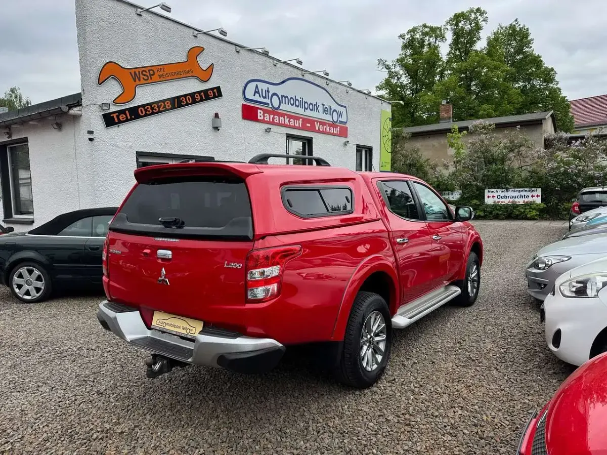 Używany Mitsubishi L200 Plus 181 KM (133 kW) 2017 Czerwony Pickup