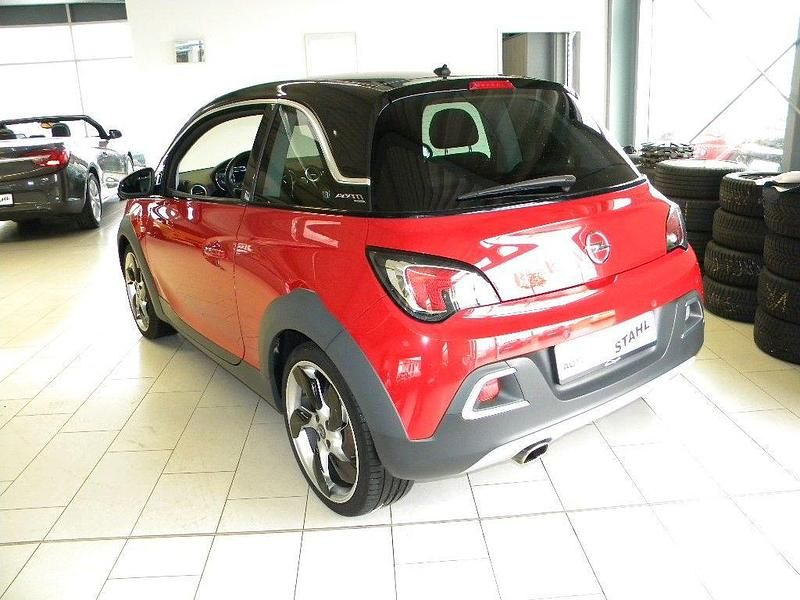 Gebraucht Opel Adam Rocks Rocks 90 PS (66 kW) 2017 Fire red/dach schwarz Kleinwagen