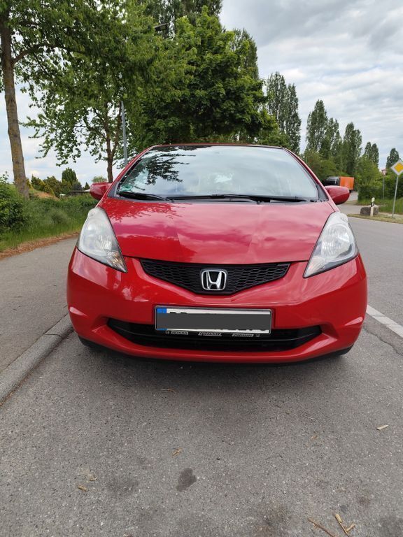 Rot Gebraucht 2010 Honda Jazz Trend Kleinwagen | 2.500 € (Fairer Preis) - Bild 1/4