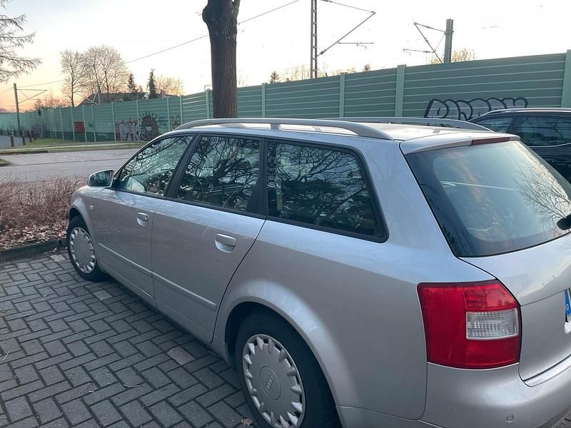 Gebraucht Audi A4 130 PS (95 kW) 2004 Silber Kombi