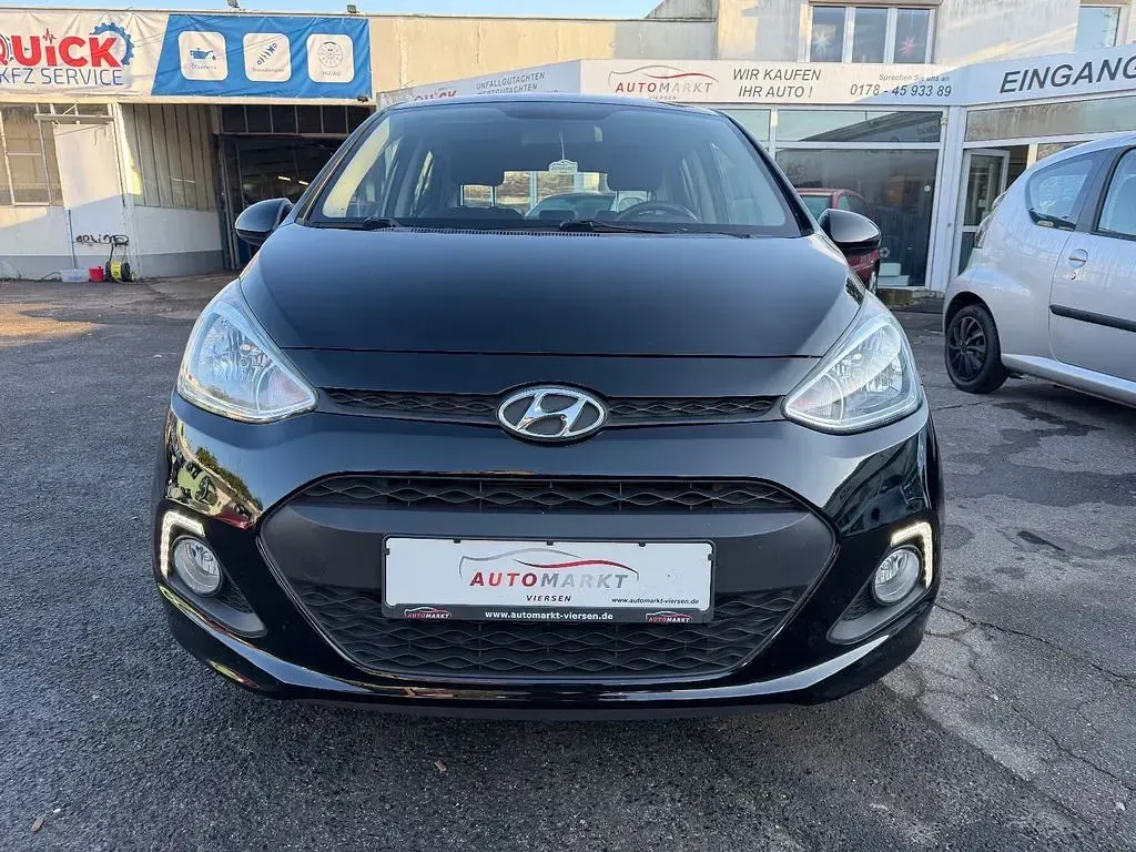 Gebraucht Hyundai i10 Intro Edition 67 PS (49 kW) 2014 Schwarz Kleinwagen