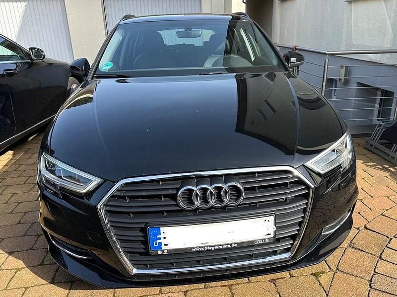 Gebraucht Audi A3 Design 150 PS (110 kW) 2019 Schwarz Limousine