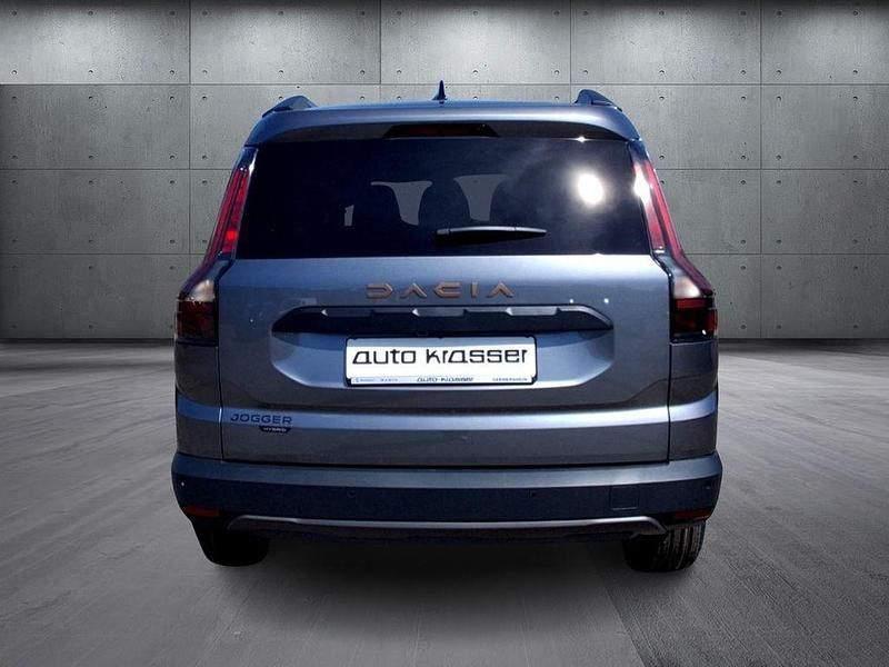 Neu Dacia Jogger Extreme 158 PS (116 kW) 2026 Grau Van / Kleinbus