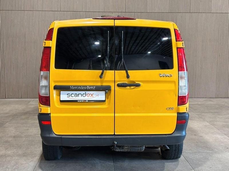 Gebraucht Mercedes Vito 204 PS (150 kW) 2010 Gelb Van