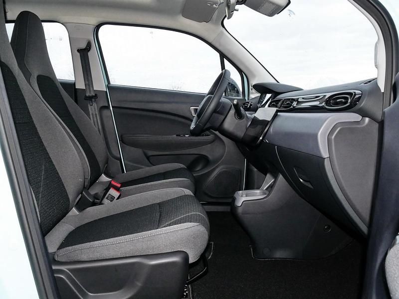 Neu Leapmotor T03 69 kW (95 PS) 2025 Blau Kleinwagen