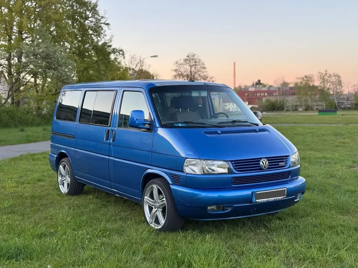 Gebraucht VW T4 102 PS (75 kW) 2000 Blau Van