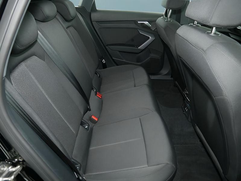 Gebraucht Audi A3 Sportback 150 PS (110 kW) 2025 Schwarz Kleinwagen