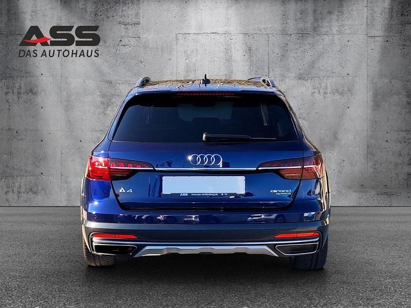 Gebraucht Audi A4 Allroad Business 204 PS (150 kW) 2023 Navarrablau metallic Kombi