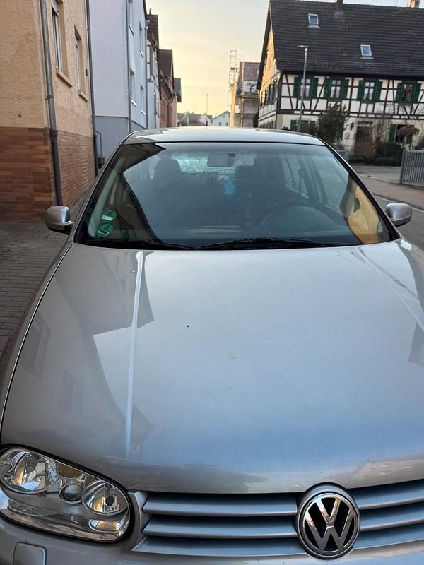 Gebraucht VW Golf IV 75 PS (55 kW) 2002 Limousine