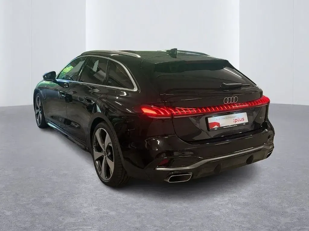 Gebraucht Audi A5 Ambiente 204 PS (150 kW) 2025 Mythosschwarz metallic Kombi