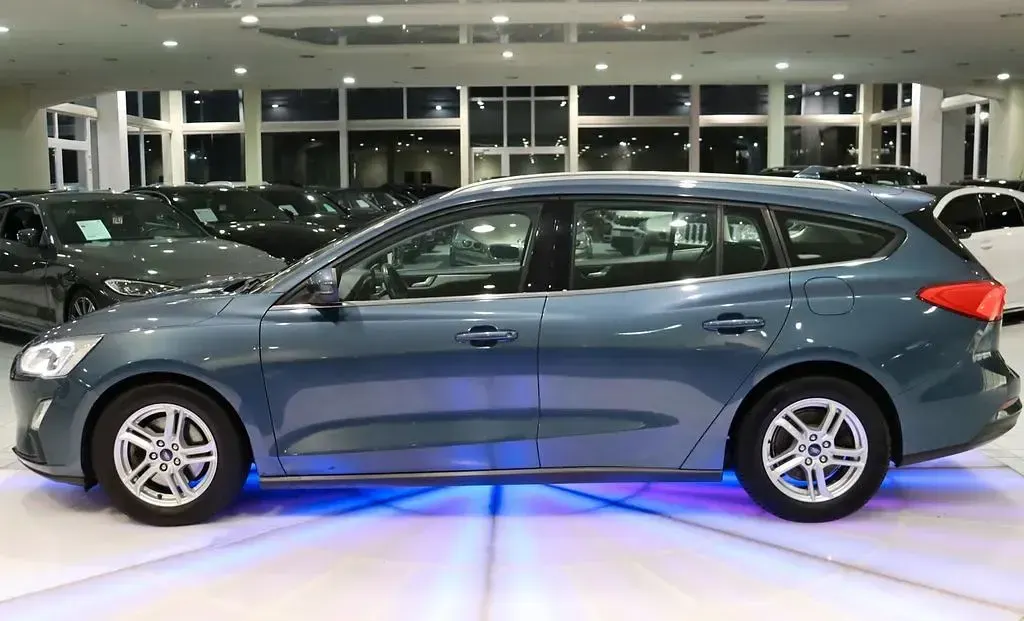 Gebraucht Ford Focus 150 PS (110 kW) 2019 Blau Limousine