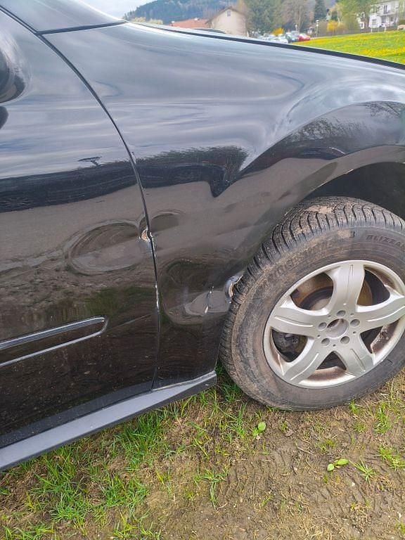 Second-hand Mercedes ML280 190 CP (139 kW) 2008 Negru SUV