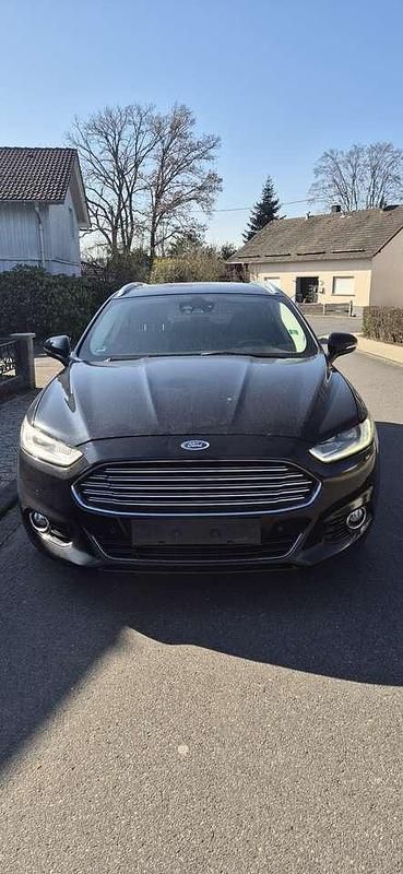 Gebraucht Ford Mondeo Titanium 203 PS (149 kW) 2015 Schwarz Kombi