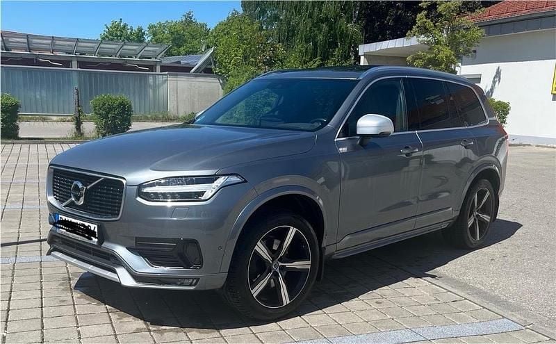 Grau Gebraucht 2016 Volvo XC90 R-Design SUV | 32.500 € (Etwas zu teuer) - Bild 1/4