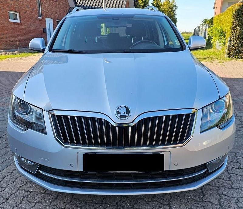 Gebraucht 2013 Skoda Superb Elegance Kombi | 8.899 € (Etwas zu teuer) - Bild 1/4