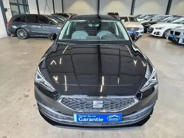 Gebraucht Seat Leon Style 150 PS (110 kW) 2022 Schwarz Limousine